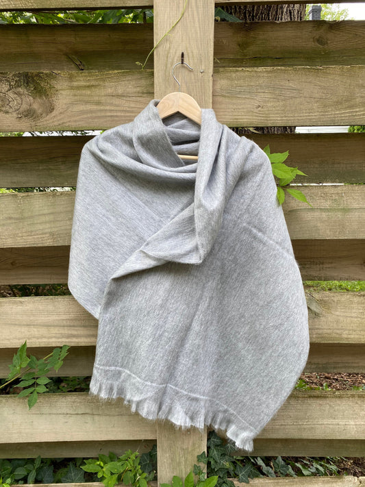 Alpaca Shawl light Grey