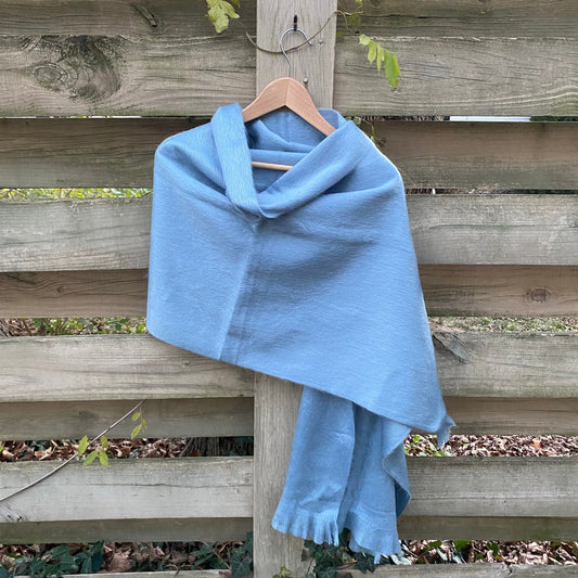 Alpaca Shawl Sky blue