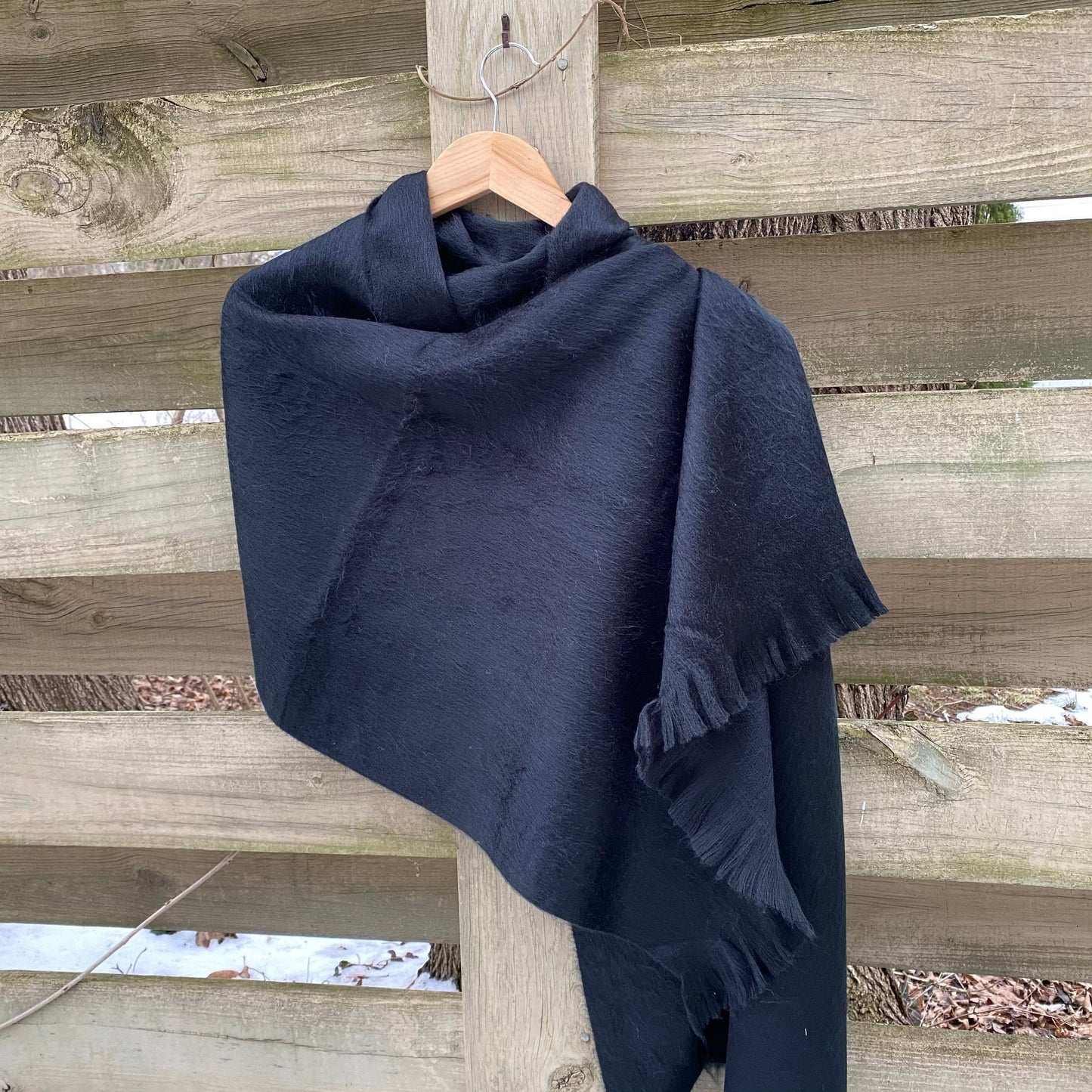 Alpaca Shawl Black